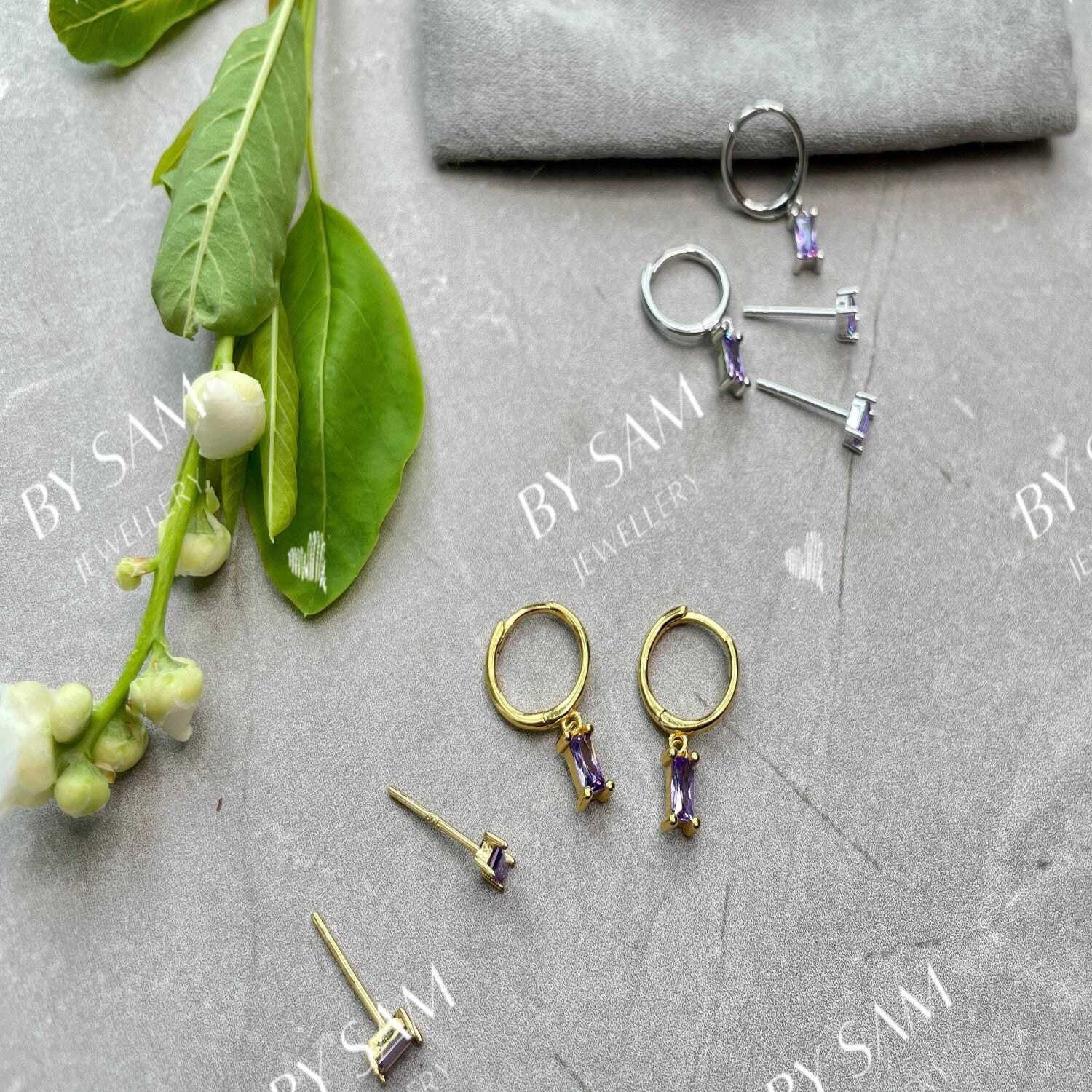 Beautiful boho earring set, with stud and Huggie Hoop - Emerald Silver Set