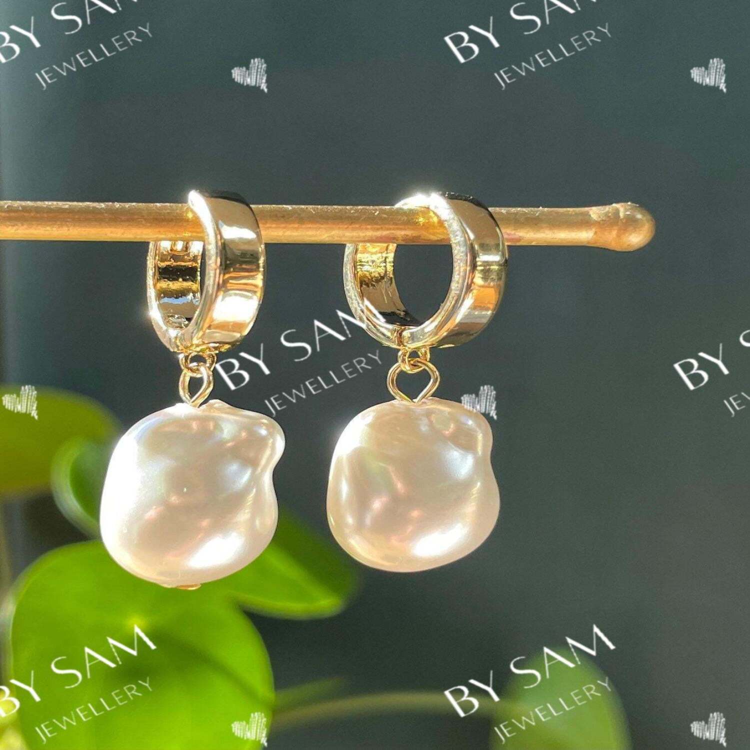 Large Pearl Hoop Earrings - Default Title