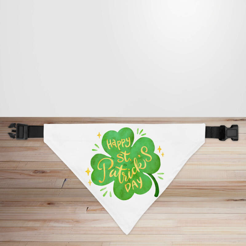 'Happy St Patrick's Day' Dog/Puppy Bandana - Small - 12x17cm (Strap: 25mm - 40mm)