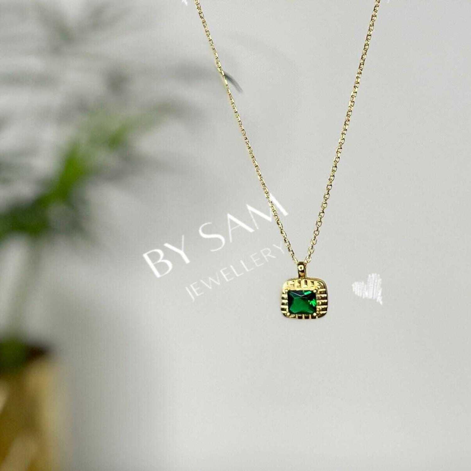 Square Emerald pendant necklace - Default Title