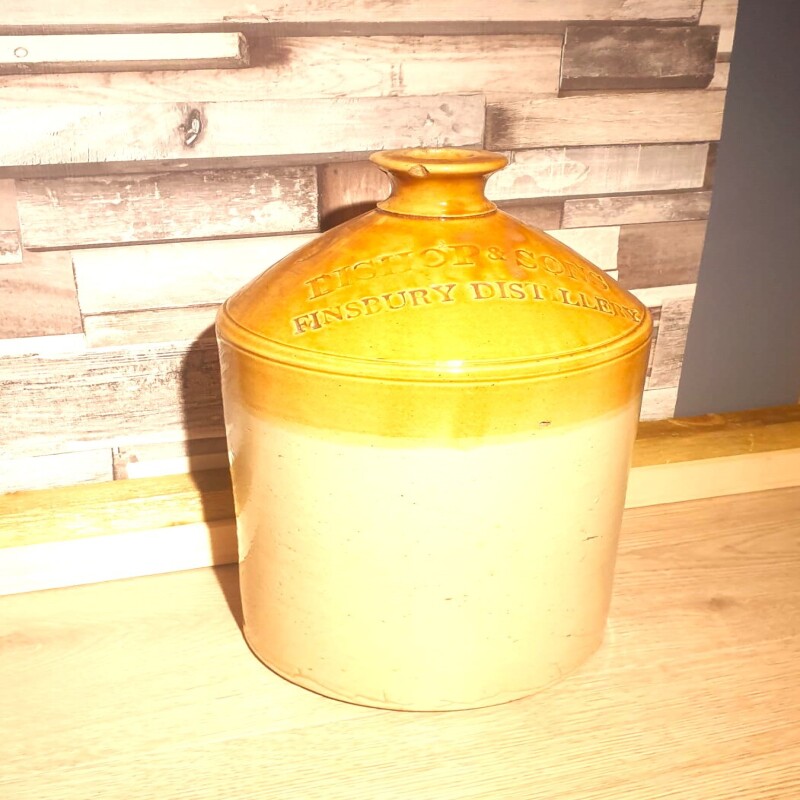 Earthen Ware Thomas Watson's Finsbury Distillery - Rare Piece !! great Feature