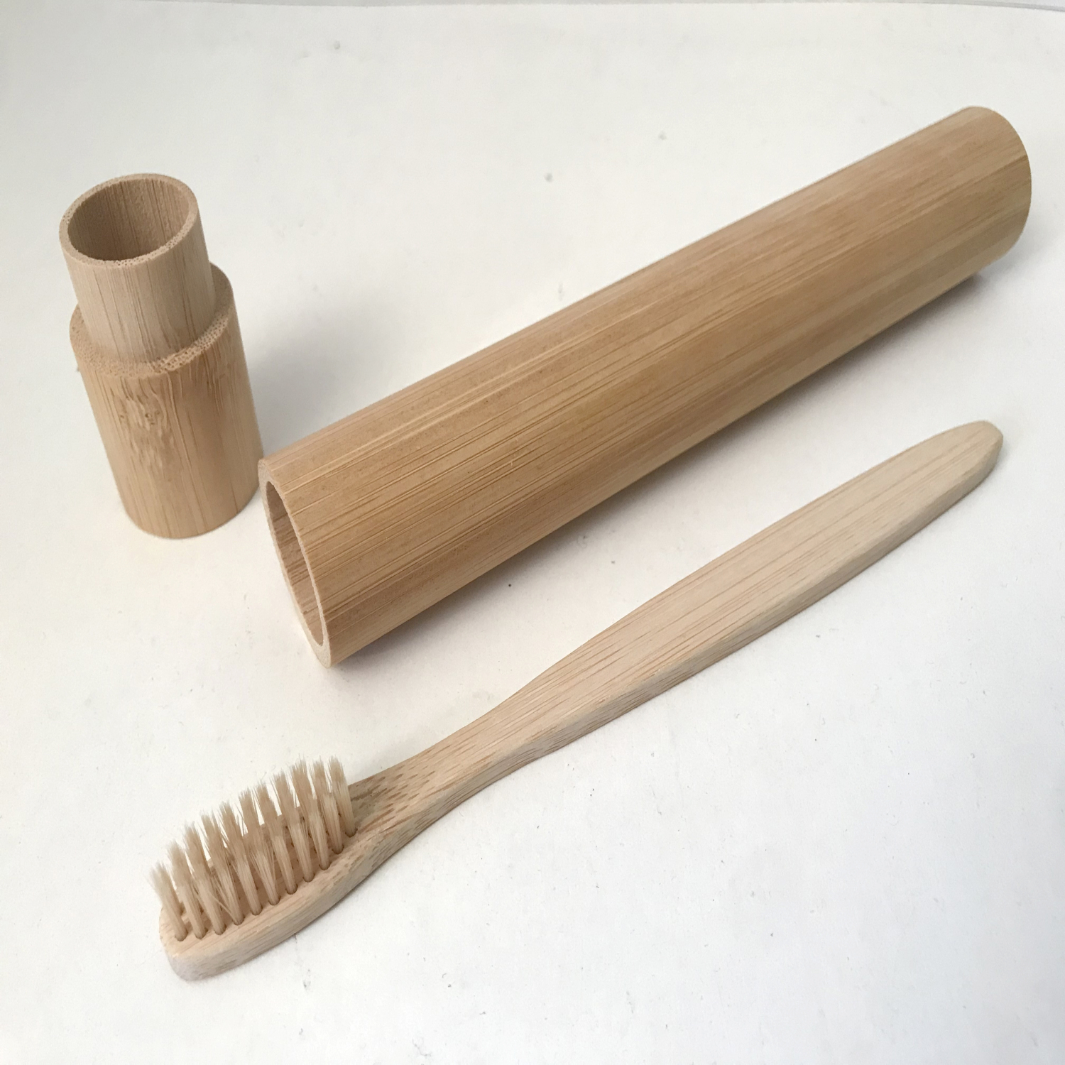 Bamboo toothbrush + holder - Natural