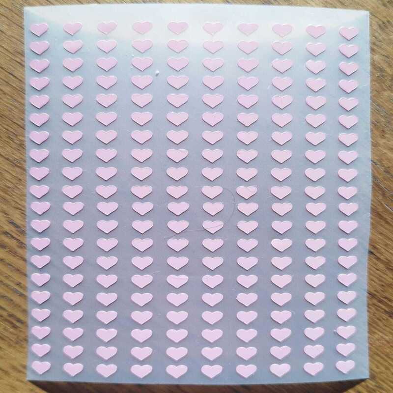 200 6mm heart stickers - Textured Red