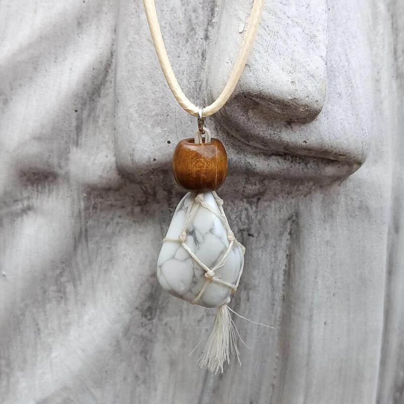 Howlite Necklace - Patience