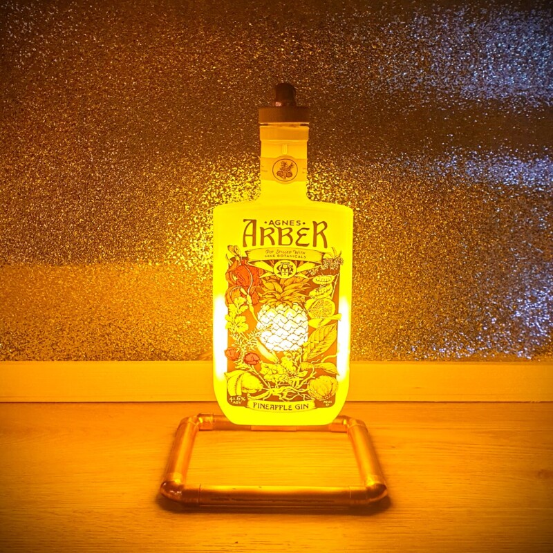 Single stem Copper frame Bottle table lamp Jack Daniels/Makers Mark/Jagermeister/Arber Gin