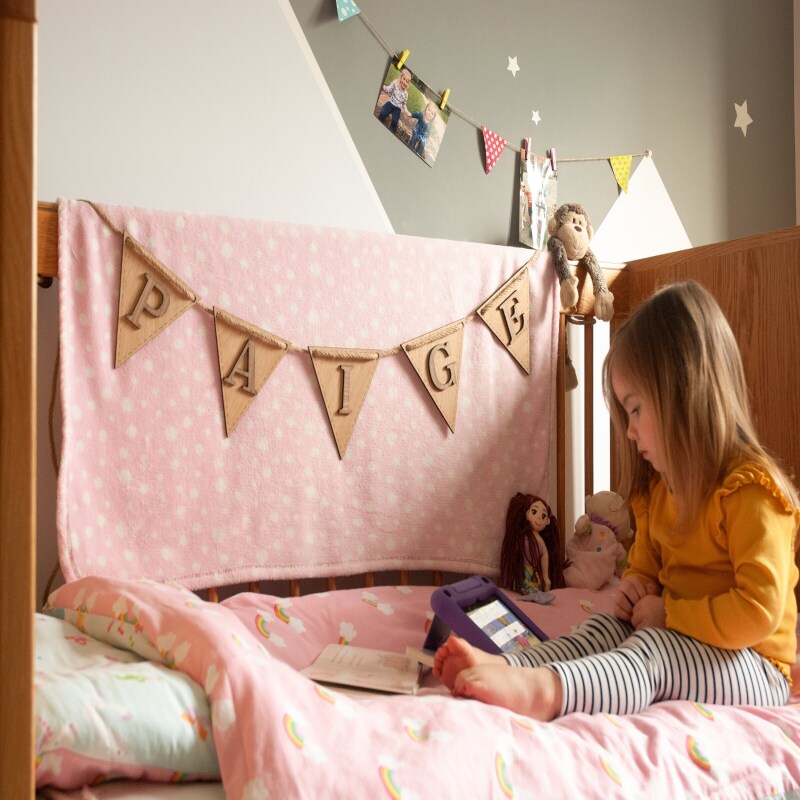 Personalised bunting with wooden letters for nursery decor. Name bunting. Wooden name sign. Wooden lettering. Wooden letters for wall - 1 letter - Oak flg/Walnut ltr